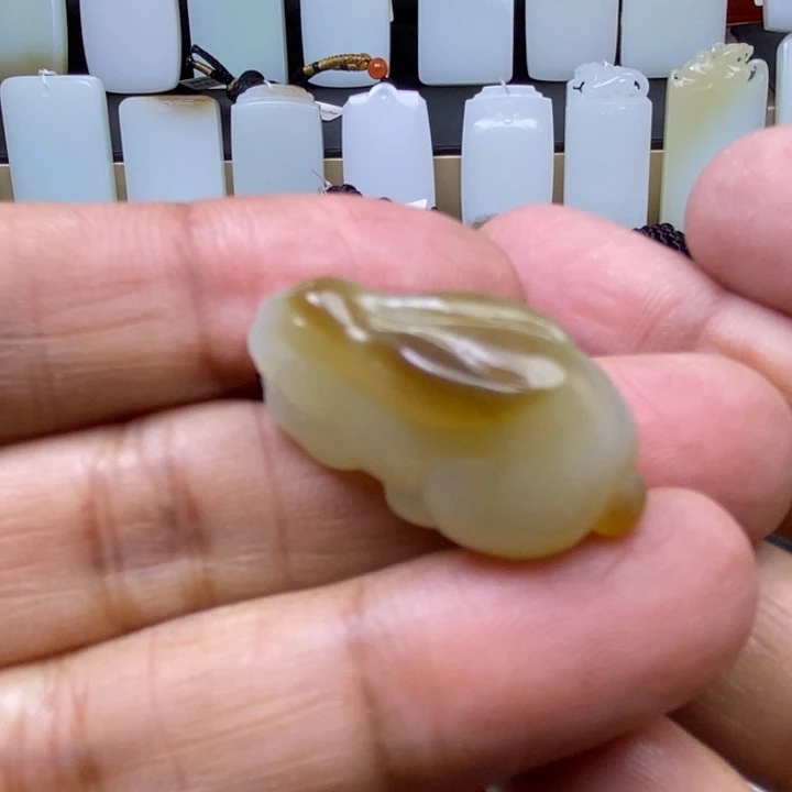 颈饰未镶嵌和田玉