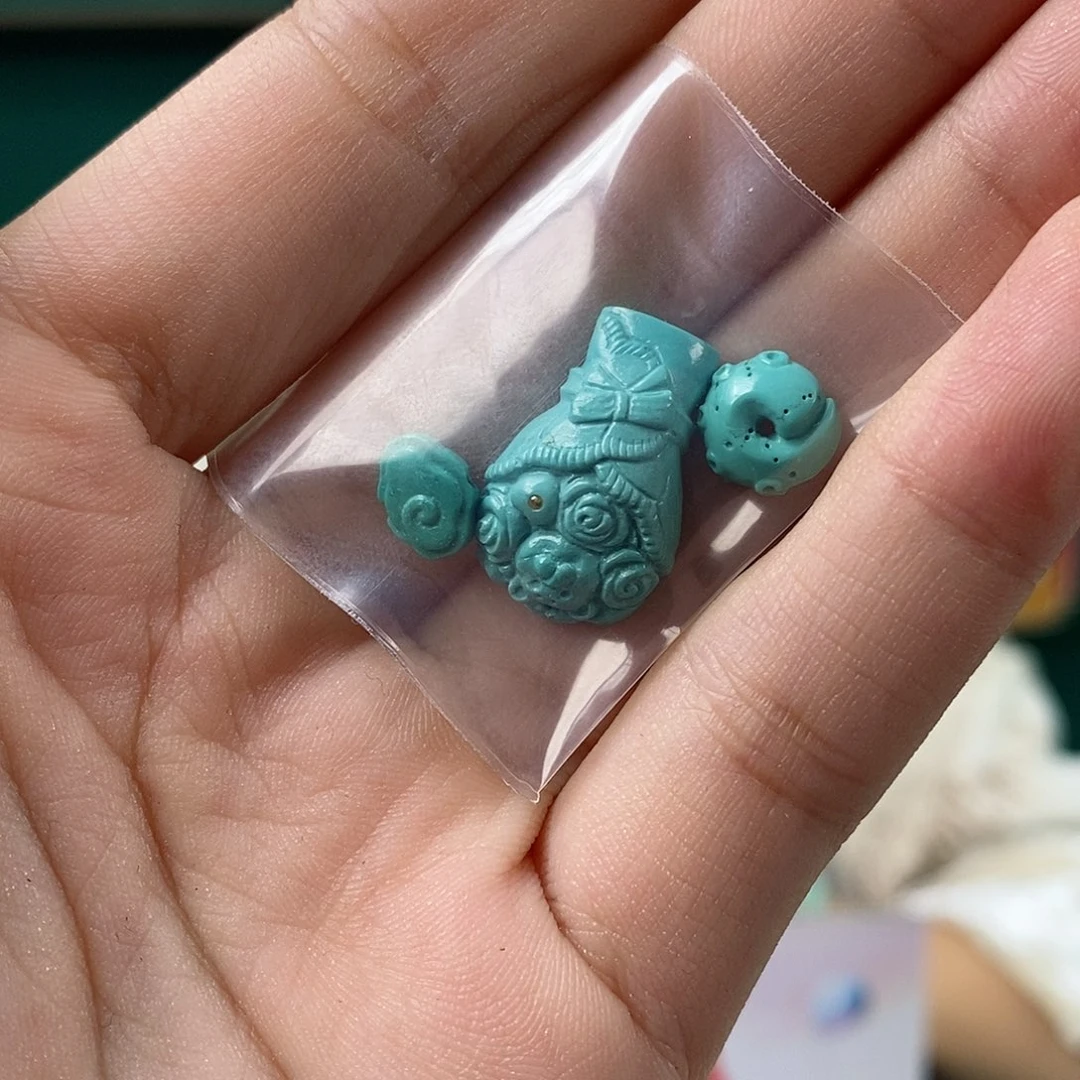绿松石未镶嵌珠宝奇石
