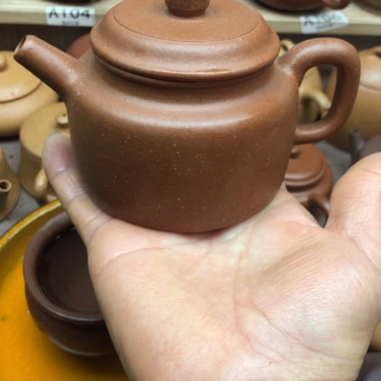 紫砂茶壶将坡泥得中230豪升左右