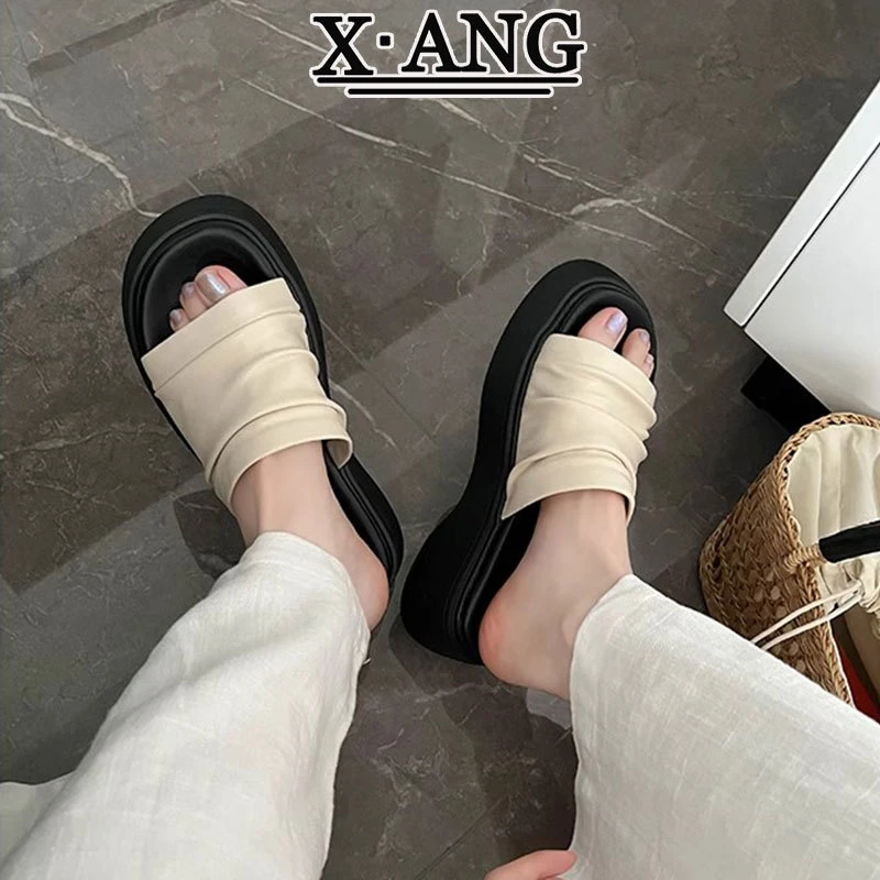 小众软底网红牛皮版厚底踩感拖鞋女夏外穿2025新款配裙子一字凉