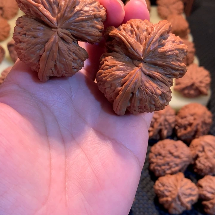 文玩核桃把件捷*白狮子
