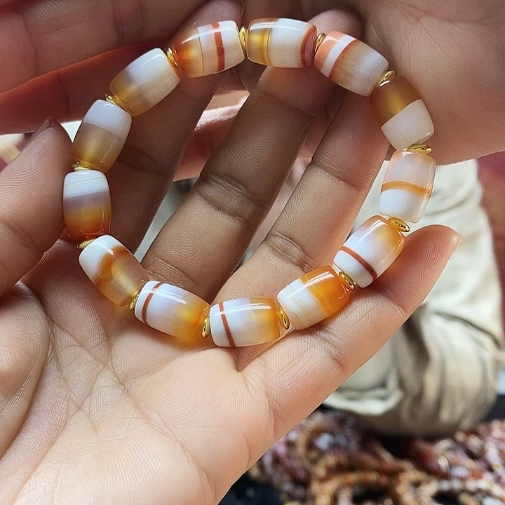 玛瑙/玉髓合金颈饰