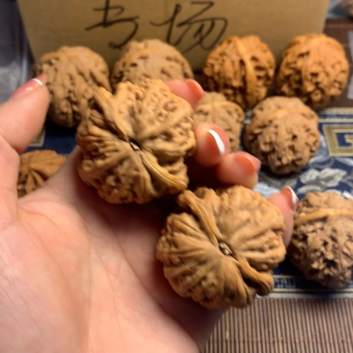吊坠文玩核桃当*粗筋