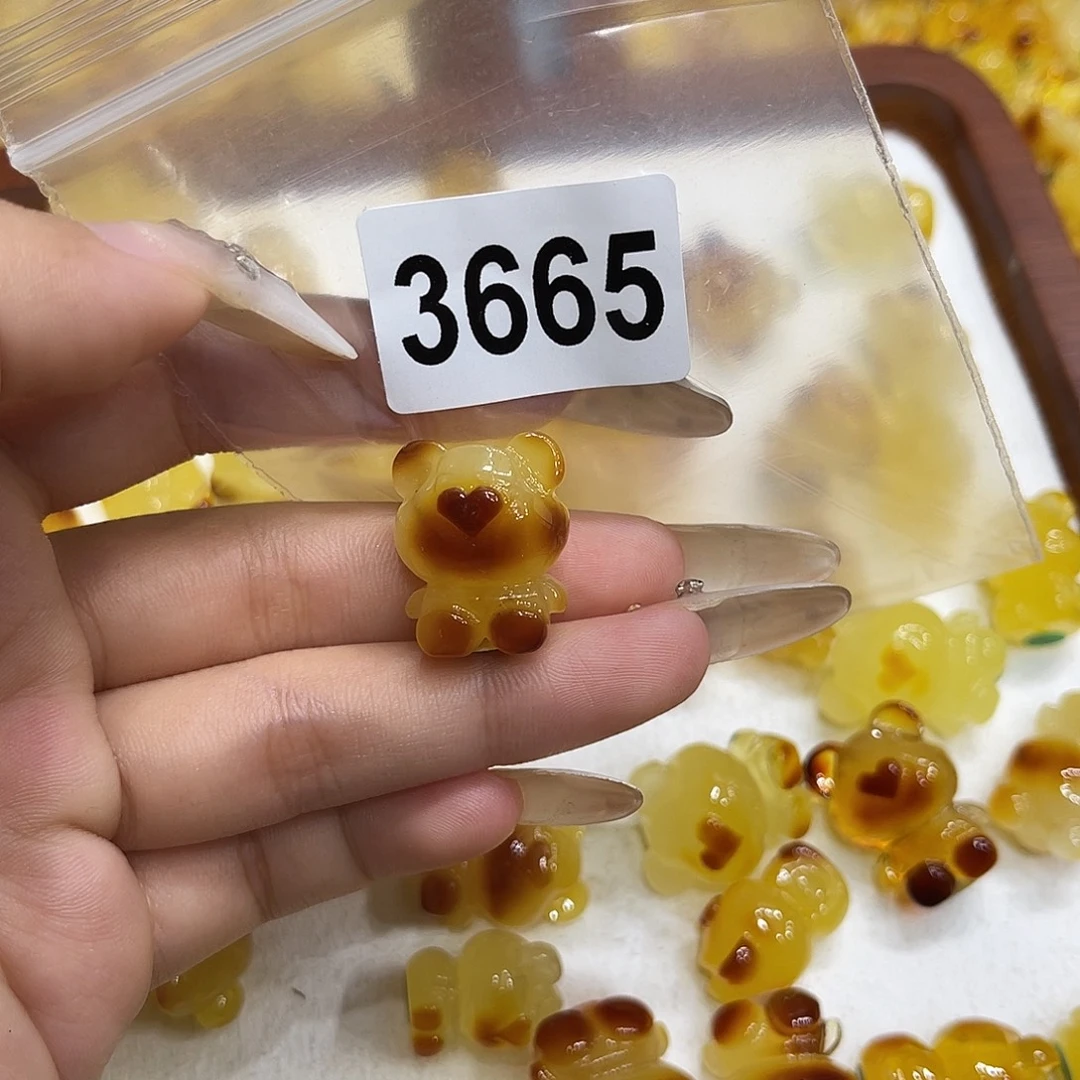 失***岛琥珀未镶嵌珠宝奇石