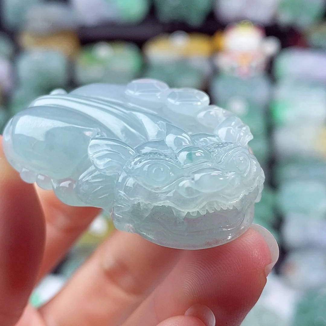 颈饰未镶嵌翡翠天然