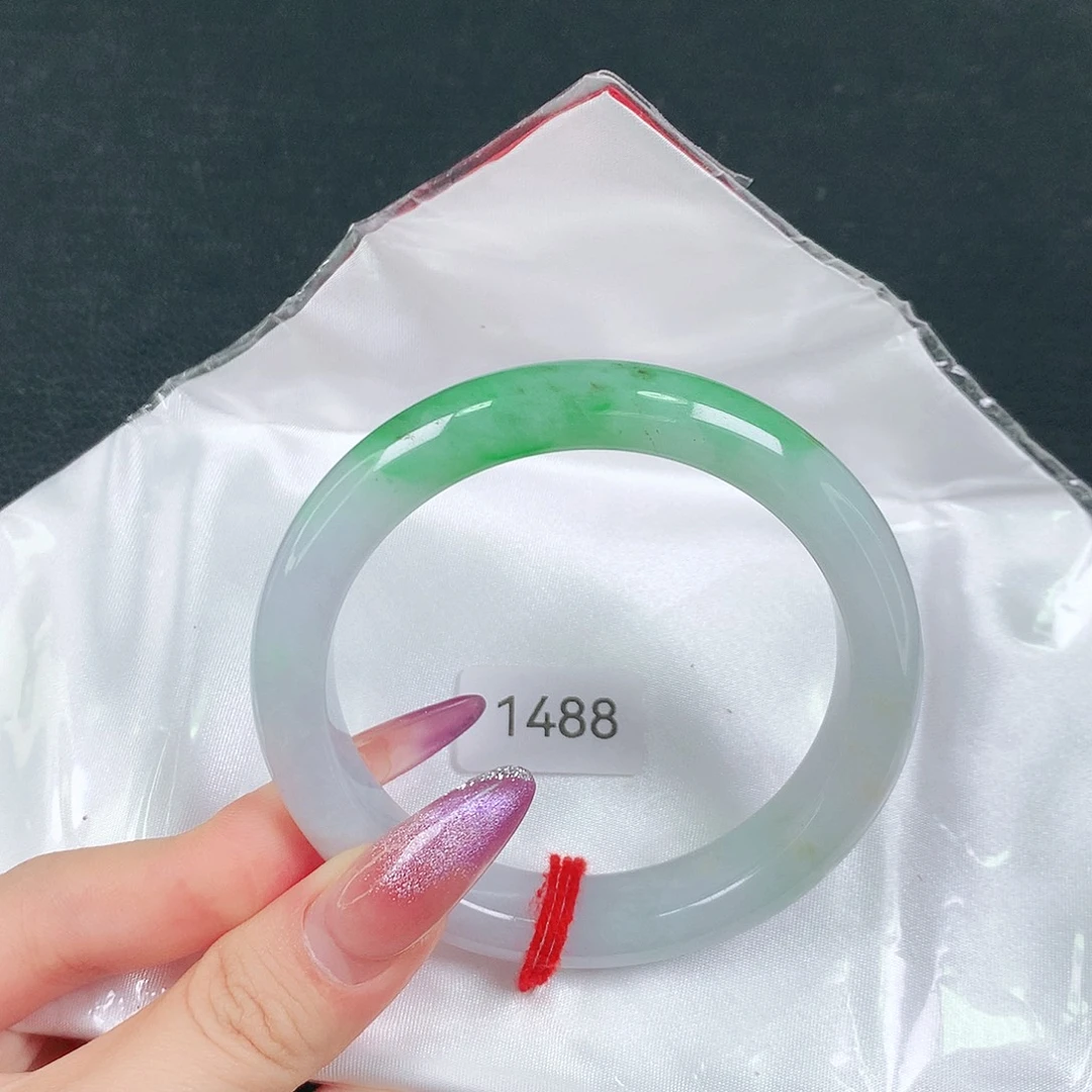 翡翠未镶嵌手镯天然翡翠手镯04