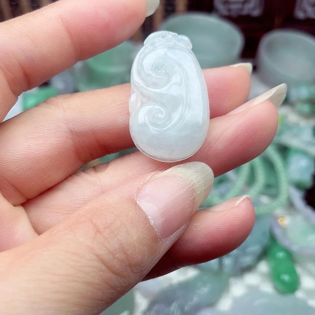 德***轩翡翠未镶嵌颈饰翡翠