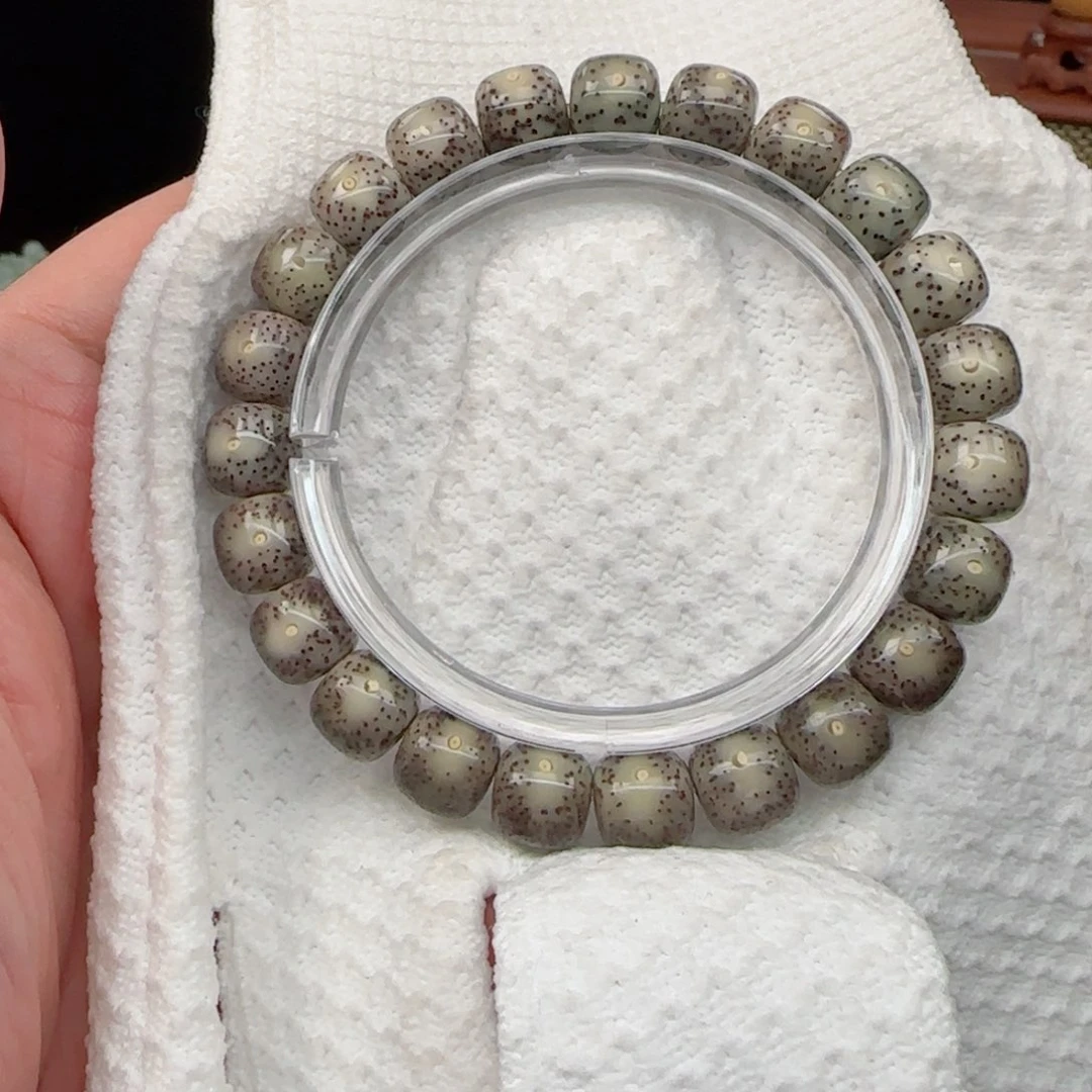 星月菩提手串绿冰糖大眼睛10*9