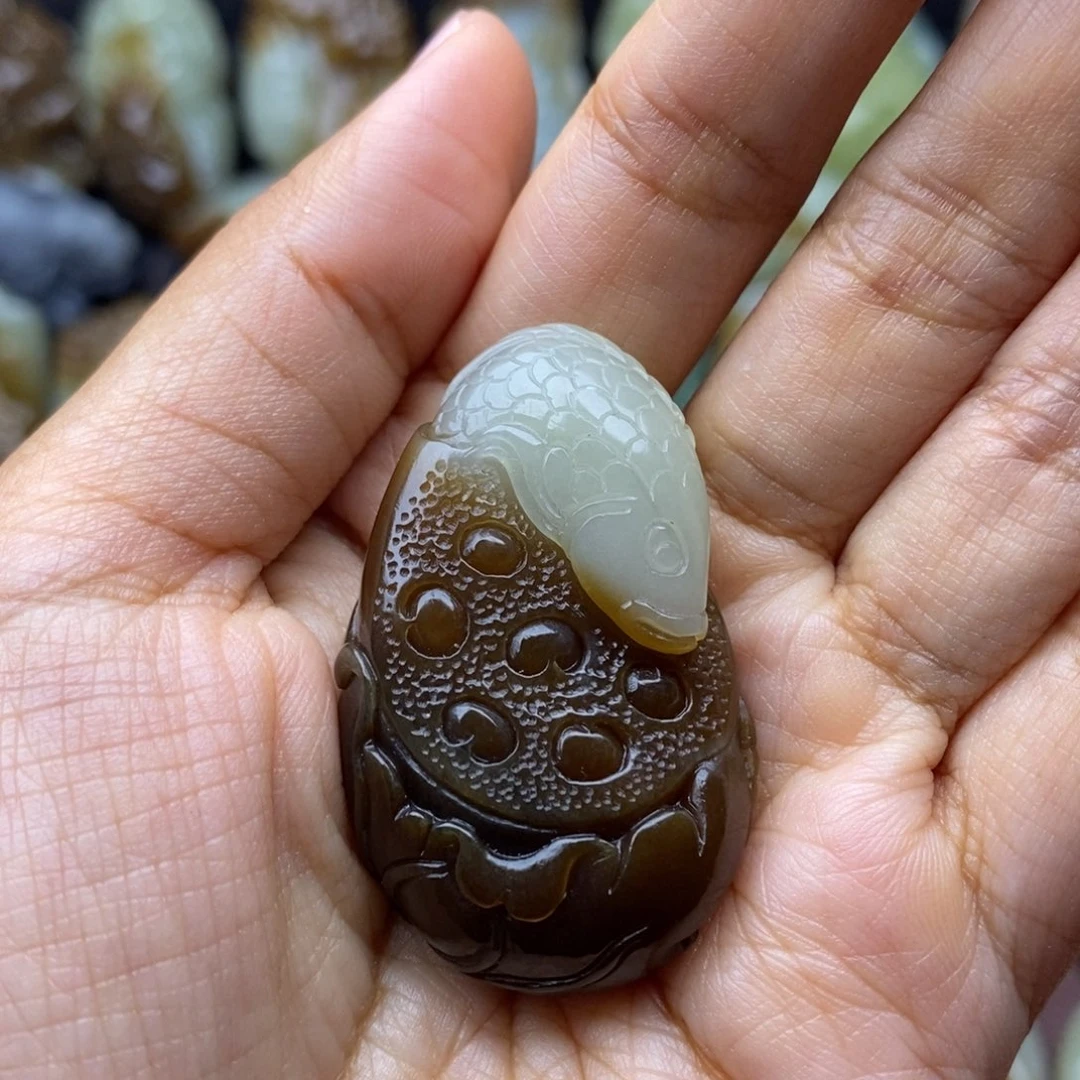 项链未镶嵌和田玉（糖玉）