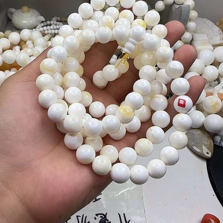 大果紫檀（缅甸花梨）带黄1.0脖挂