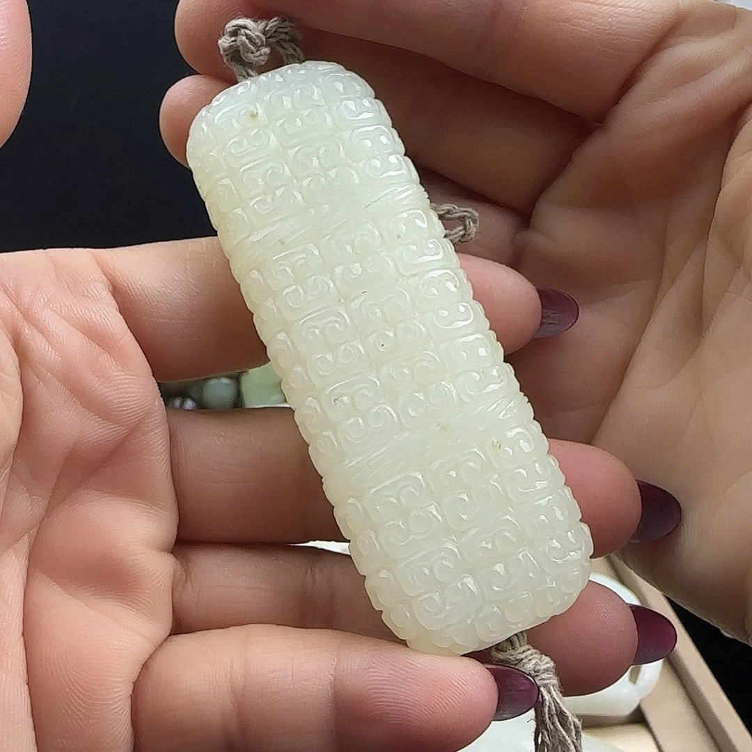 和田玉（糖玉）未镶嵌颈饰