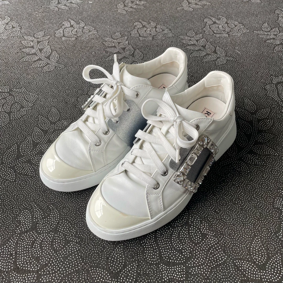 95新 Roger Vivier/罗杰·维威耶 方钻白银小白鞋/37.5码/无盒