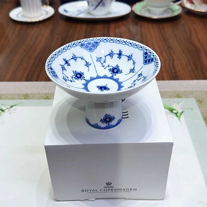 瓷片杯子杯子杯子水杯杯子水杯