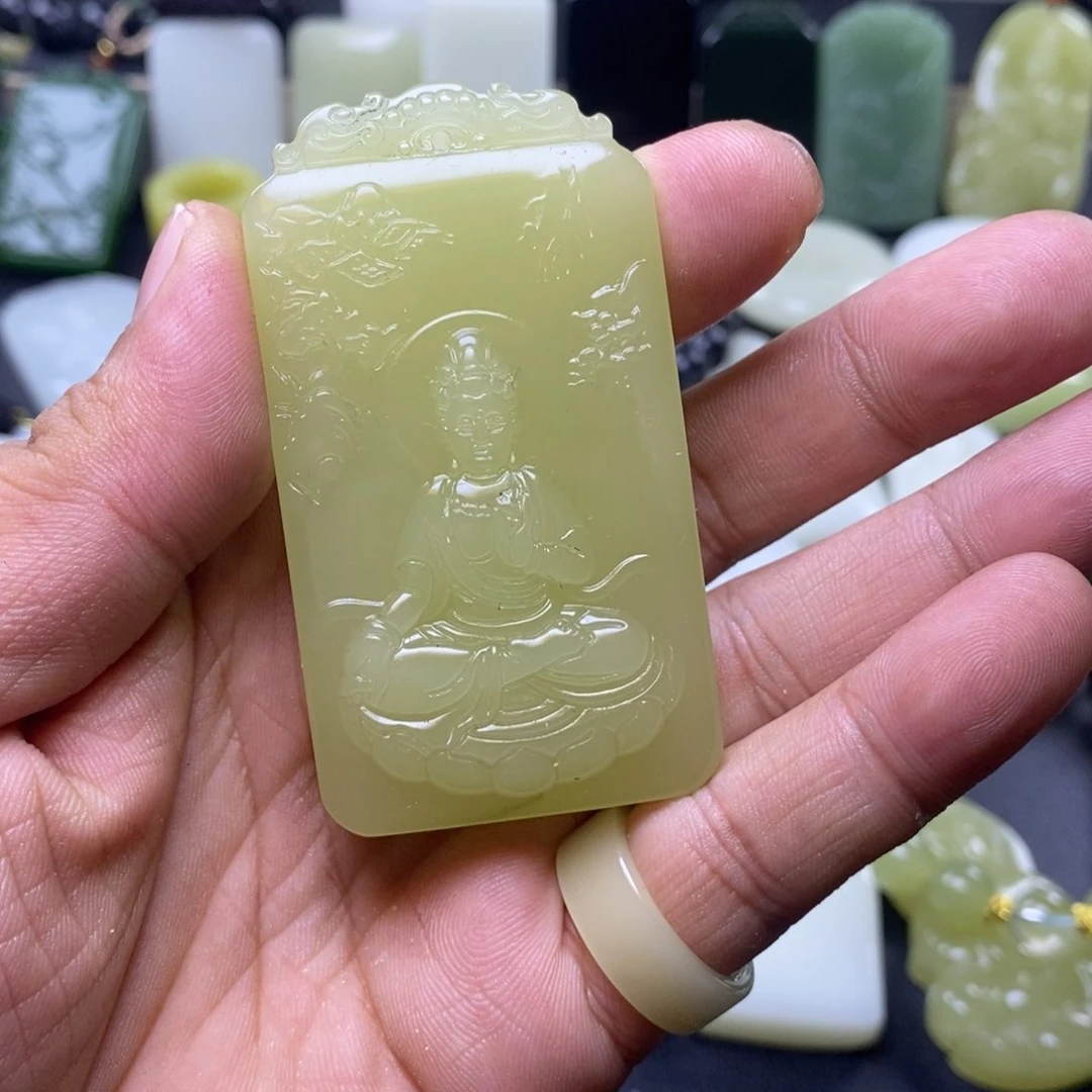 和田玉未镶嵌颈饰