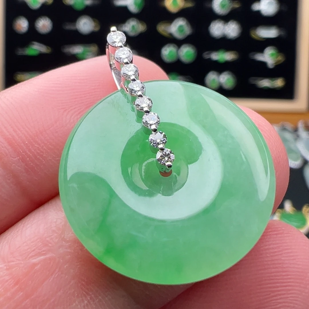 翡翠18K金镶嵌颈饰扣子20.7