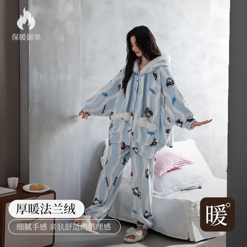 纯禧贵妃绒秋冬季睡衣女加绒加厚新款小企鹅连帽法兰绒套装珊瑚绒