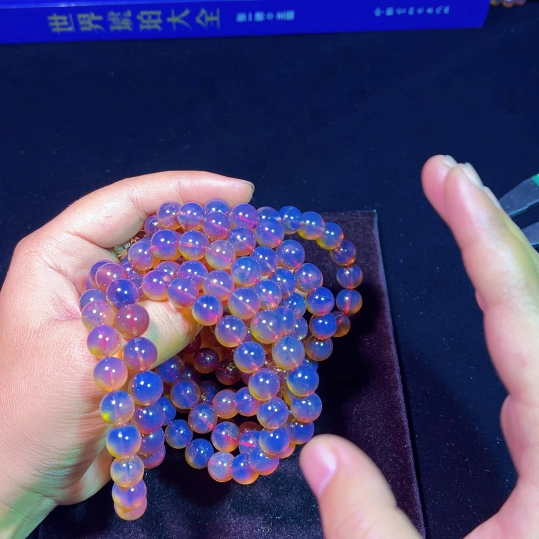 未镶嵌琥珀裸石多样性发货其中一件