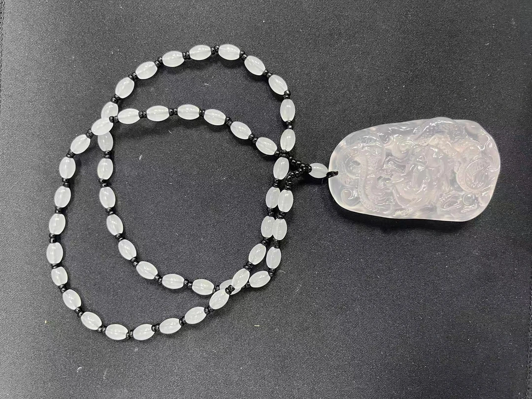 NY036 白色龙牌精品吊坠（无礼盒）