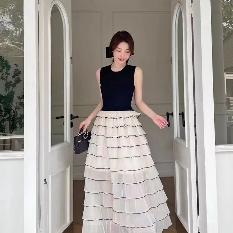 百褶时尚2025小香风假两件拼接圆领无袖连衣裙新款法式蓬蓬蛋糕裙