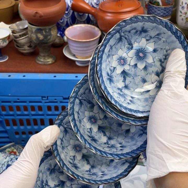 他家瓷器真美…开播了
