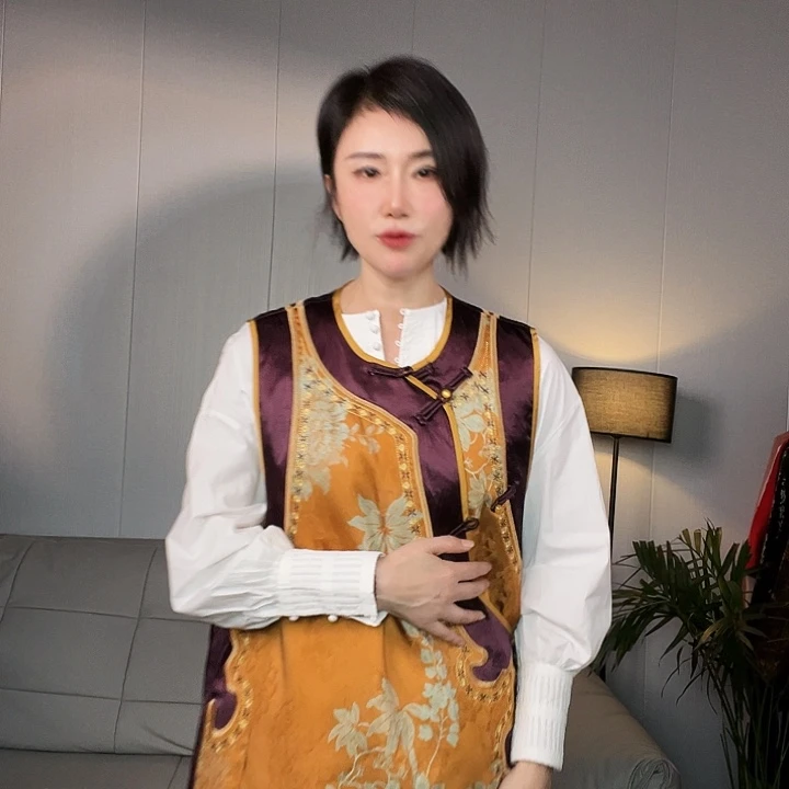 中大码马甲去拍去拍