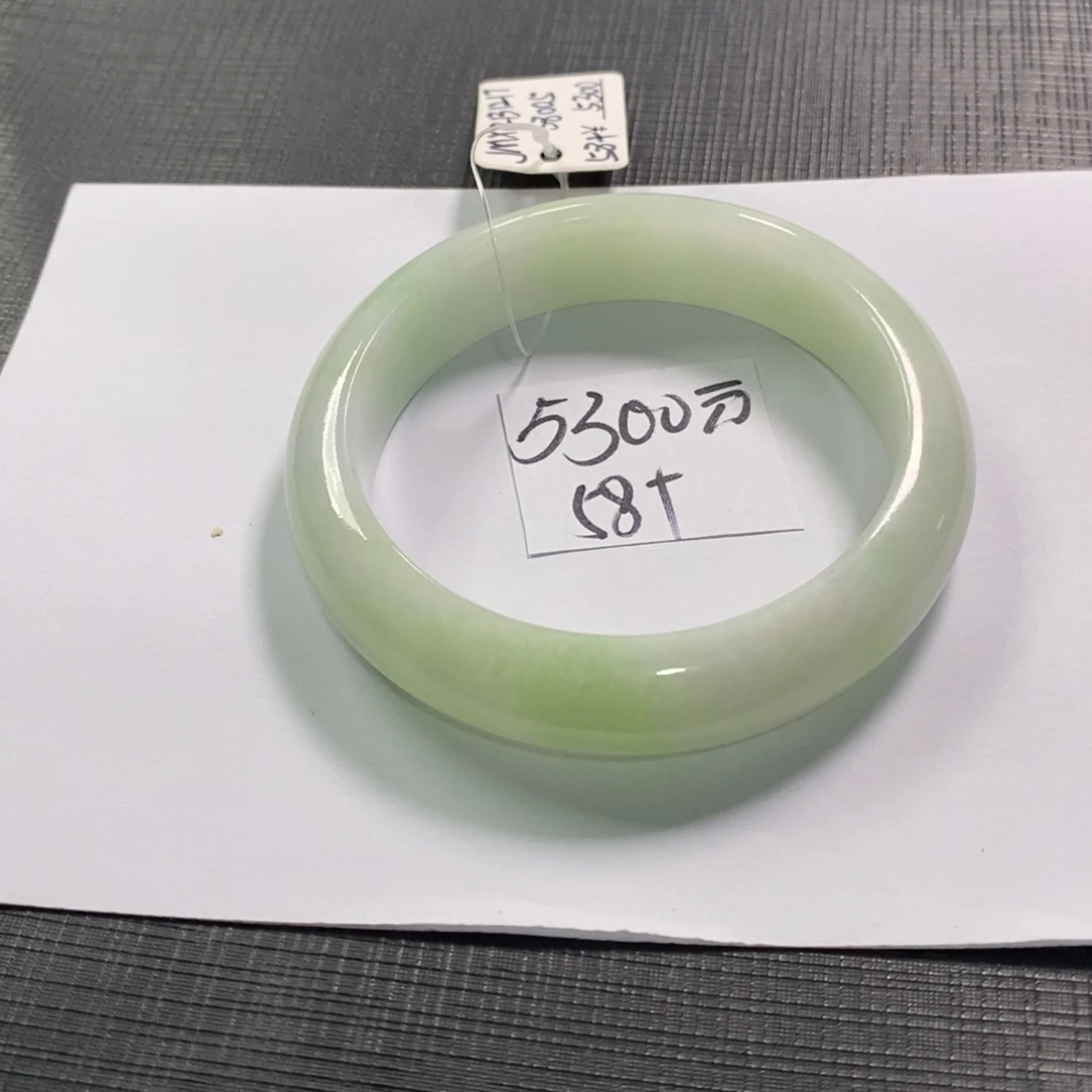 【闪购商品】未镶嵌手镯翡翠