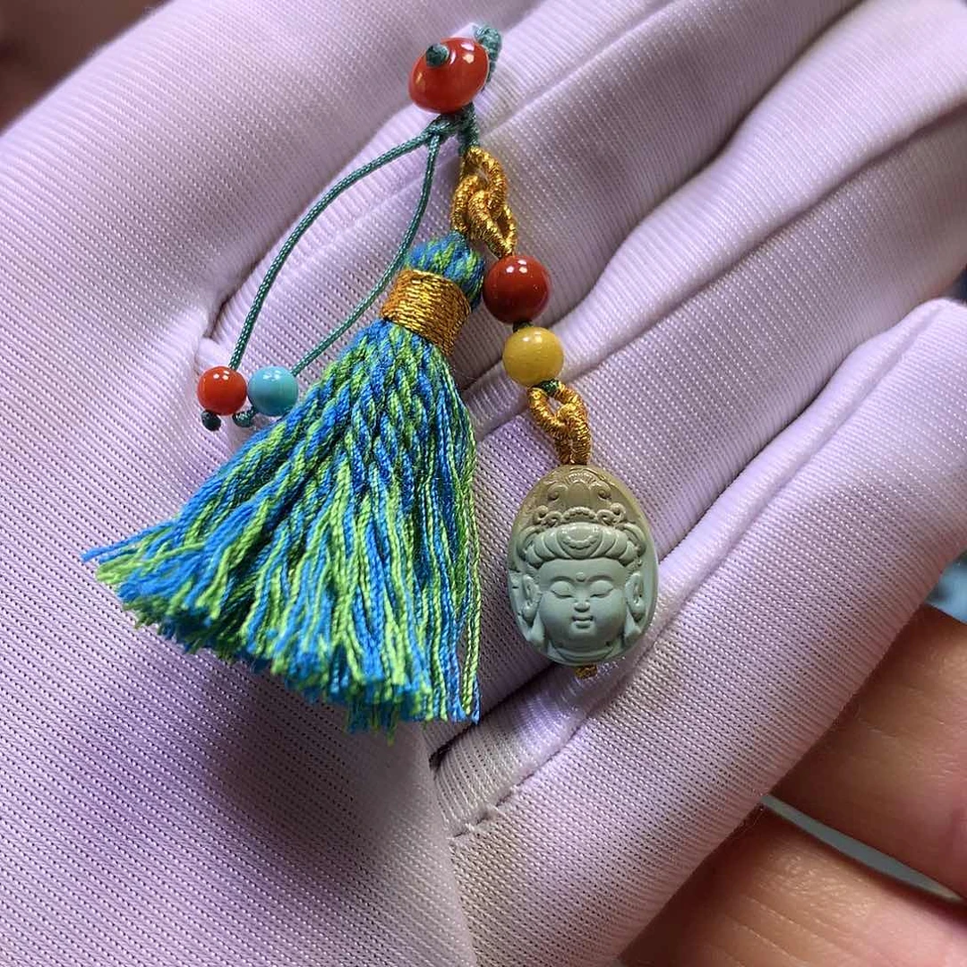 南红玛瑙挂件未镶嵌