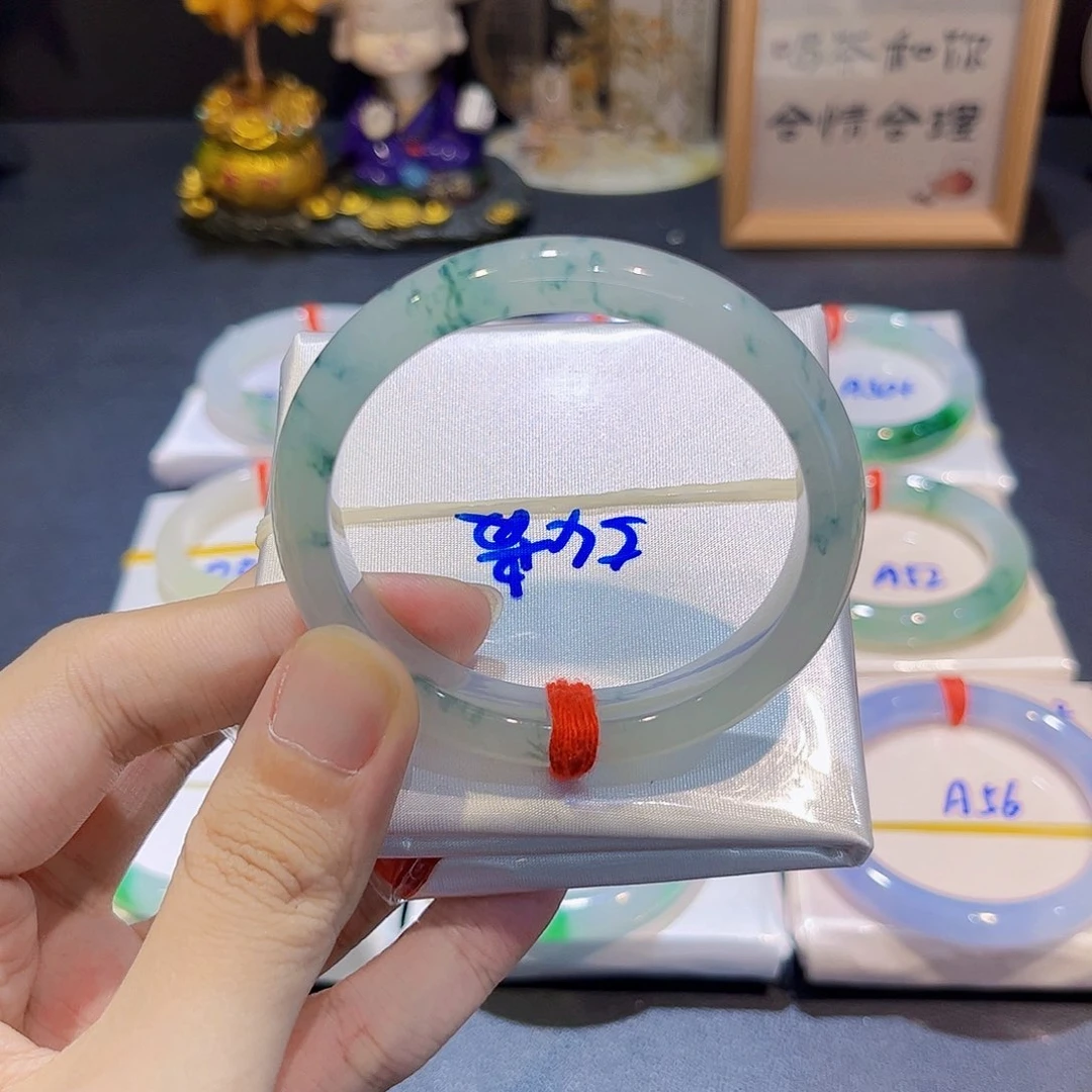 翡翠手镯未镶嵌54贵妃买断