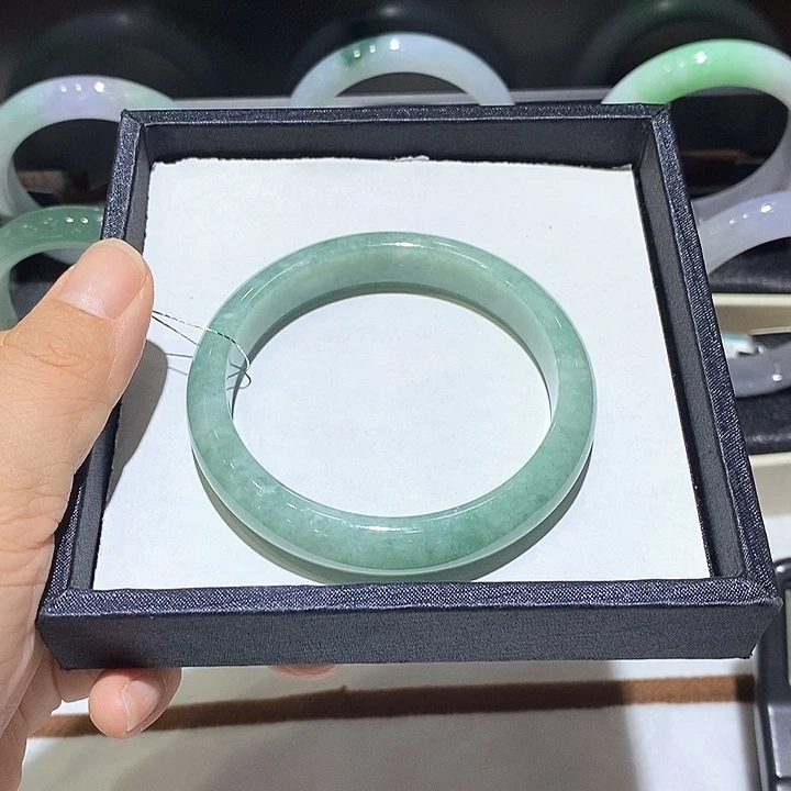 未镶嵌手镯翡翠翡翠手镯