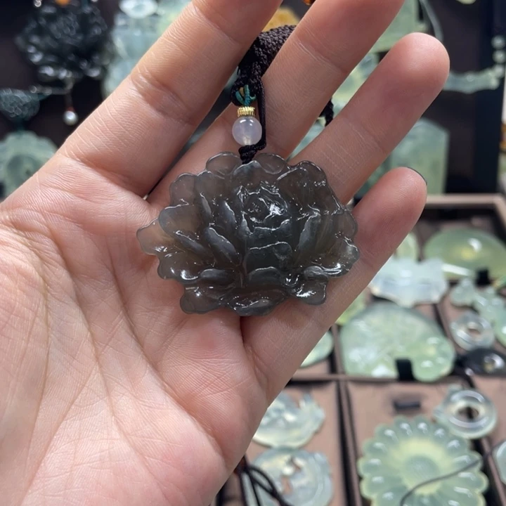 蛇纹石玉未镶嵌吊坠(赠链)