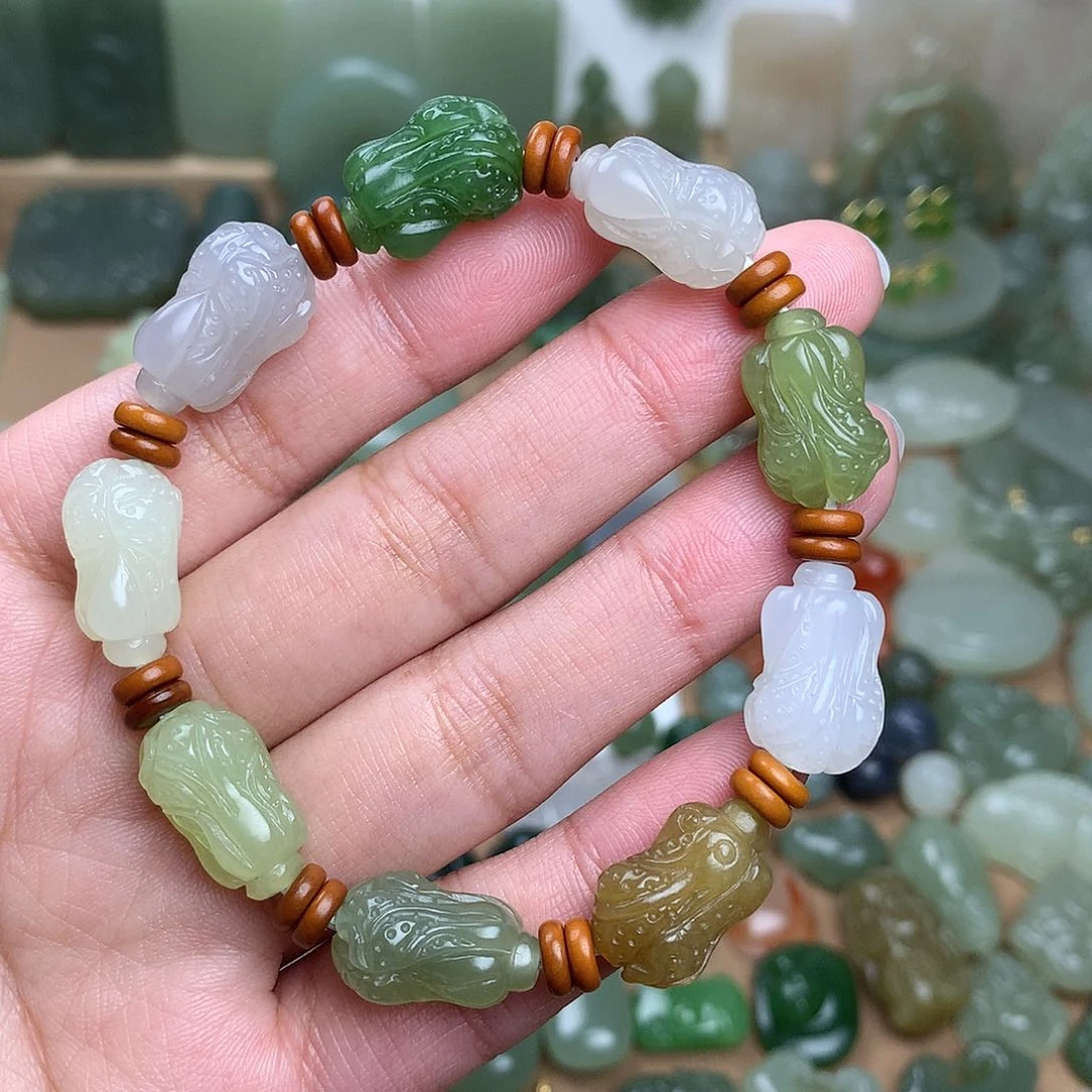 和田玉吊坠未镶嵌