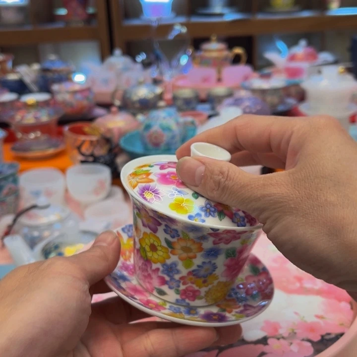 茶杯段泥好根据童模哦哦哦哦哟哟哟哟哟