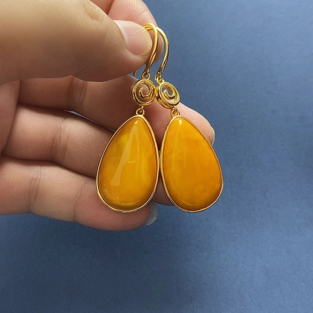 琥珀未镶嵌裸石耳坠