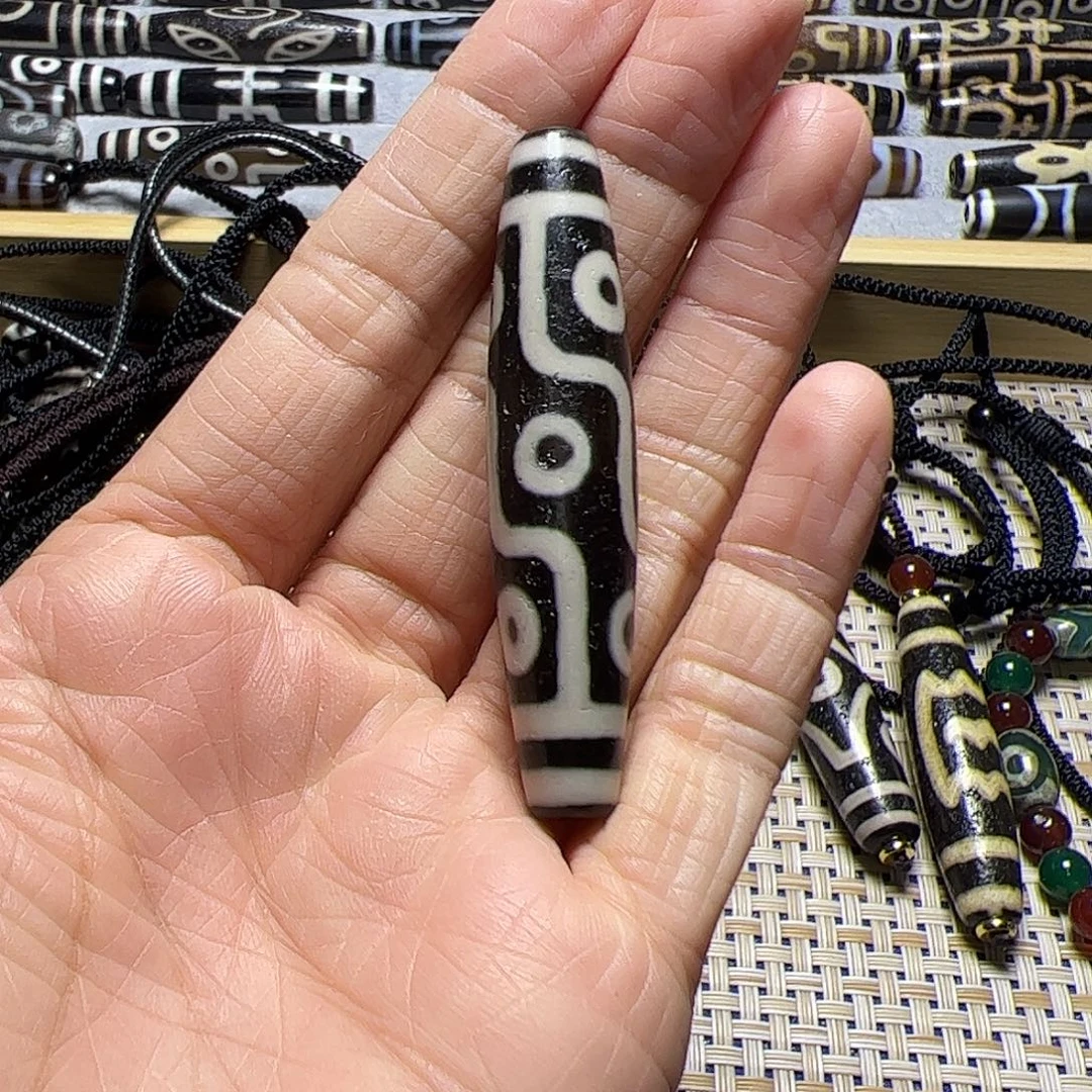 自***奇玛瑙/玉髓未镶嵌颈饰