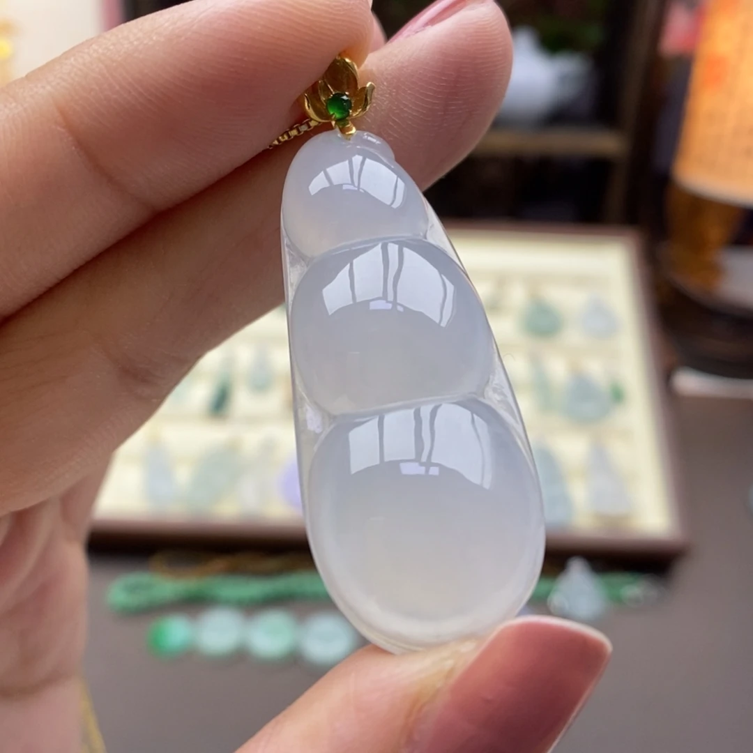 翡翠18K金镶嵌颈饰吊坠27