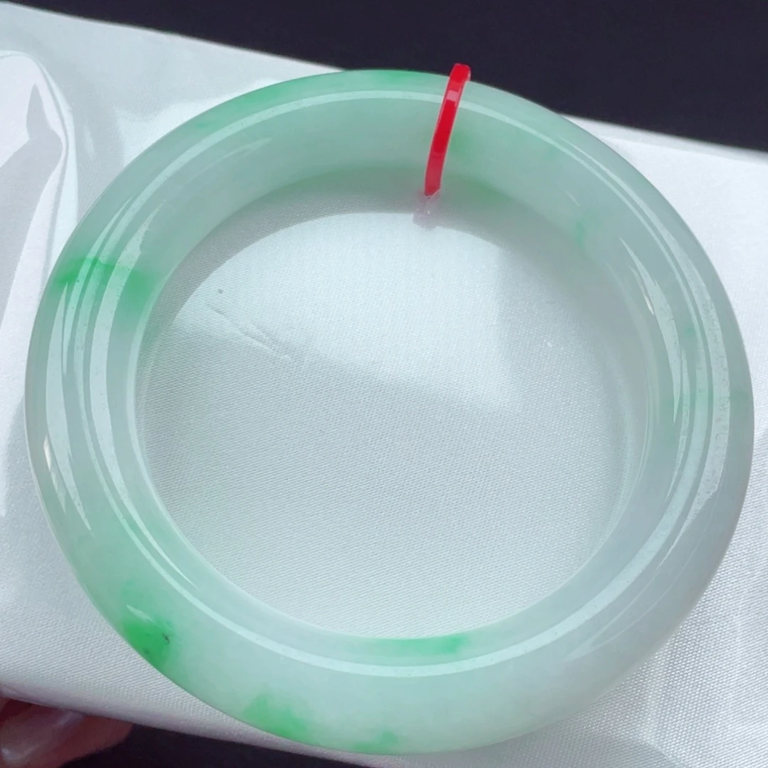 翡翠未镶嵌手镯56圆条