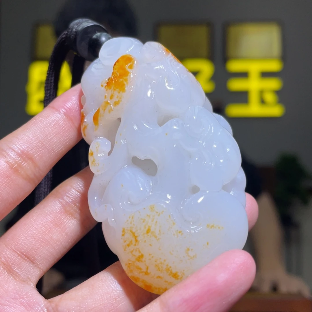 颈饰未镶嵌和田玉落**根
