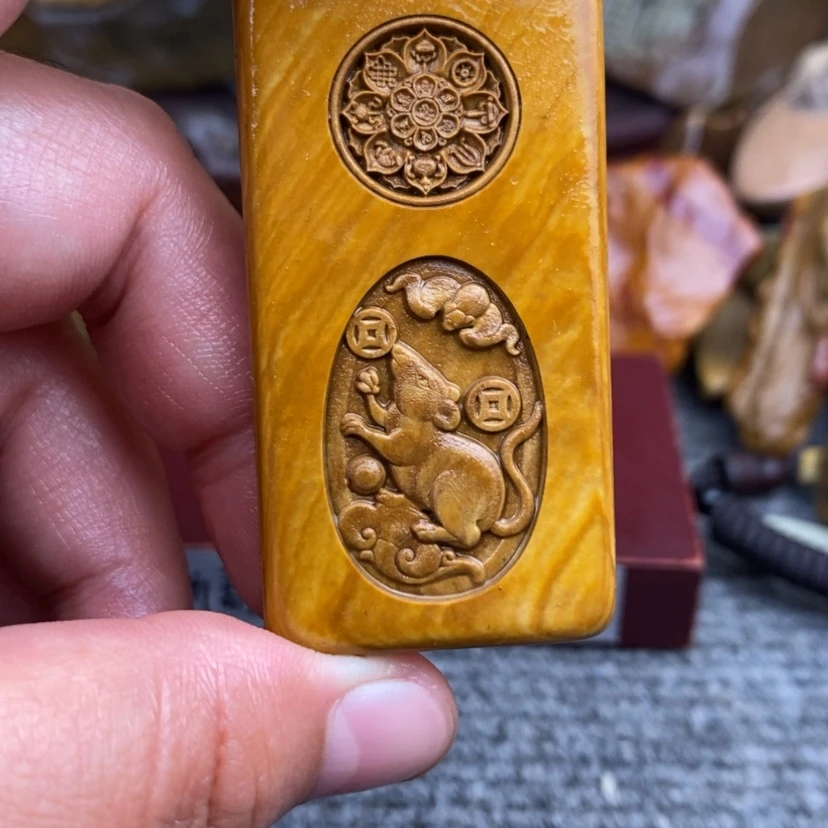 【闪购商品】原石雕刻手把件