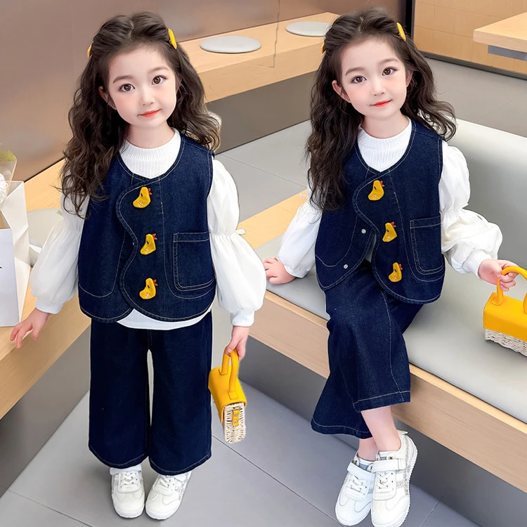 女童牛仔套装春秋季新款洋气女宝宝衬衫春装儿童牛仔裤马甲三件套