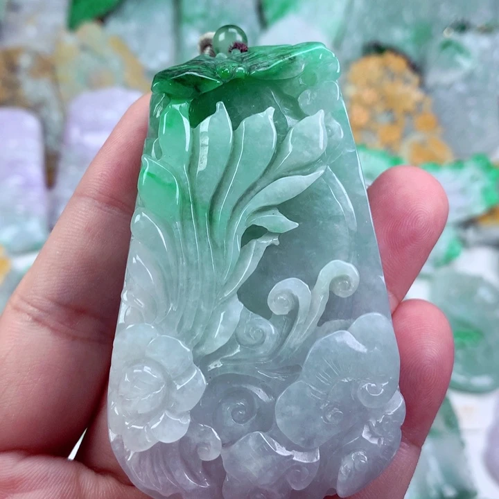 吊坠(不含链)未镶嵌翡翠