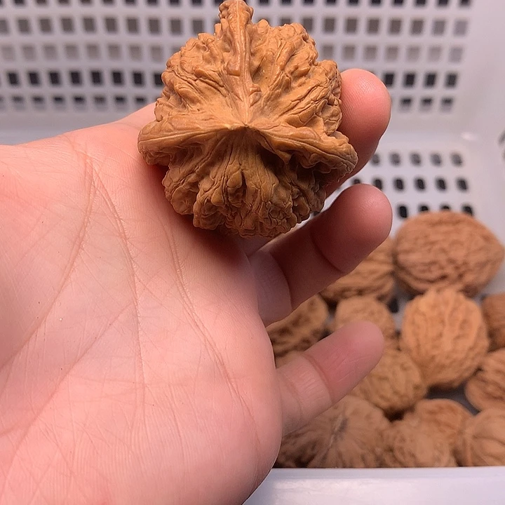 l***W吊坠文玩核桃文玩核桃