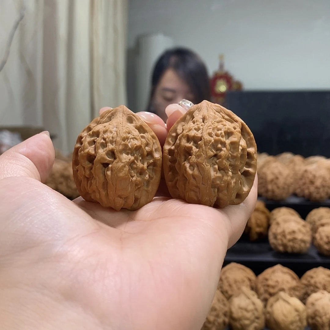 把件文玩核桃35牡丹纹