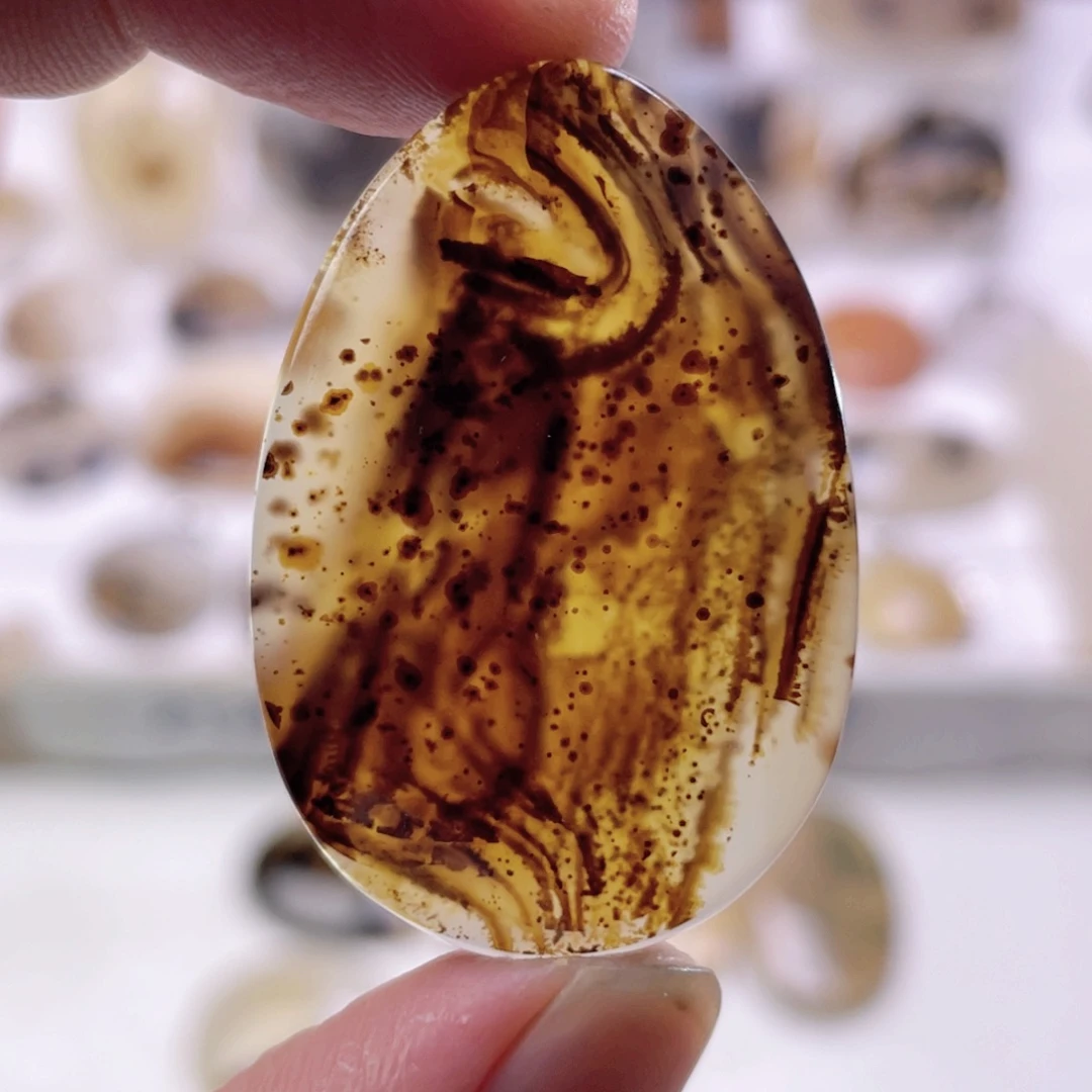 玛瑙/玉髓颈饰未镶嵌