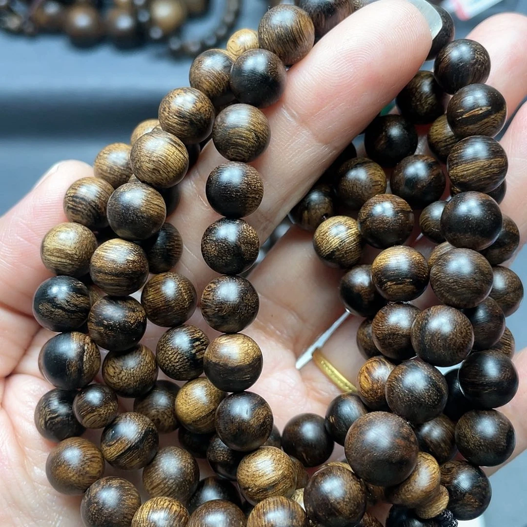 沉香手串白棋瘤疤0.8