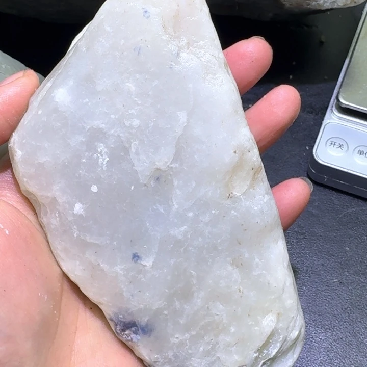 和田玉未镶嵌珠宝半成品