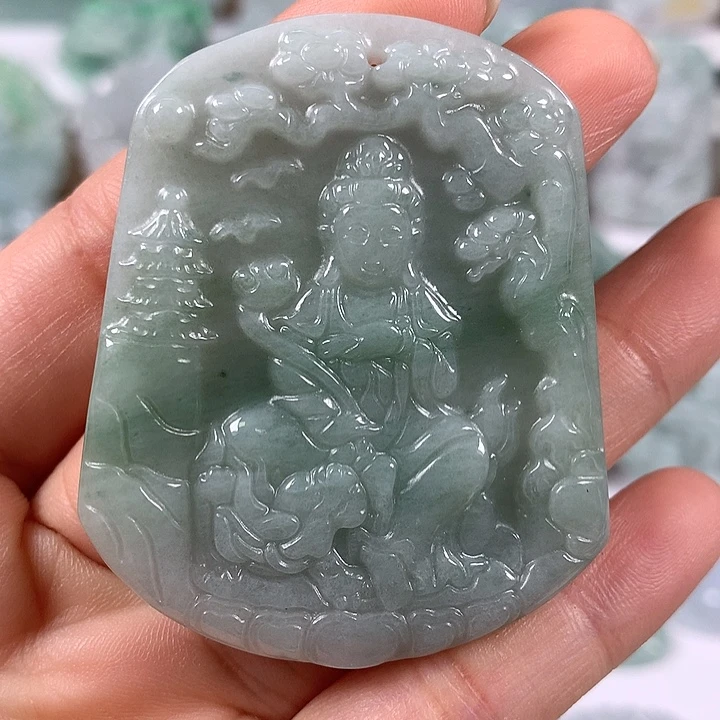 翡翠未镶嵌颈饰文殊菩萨福利