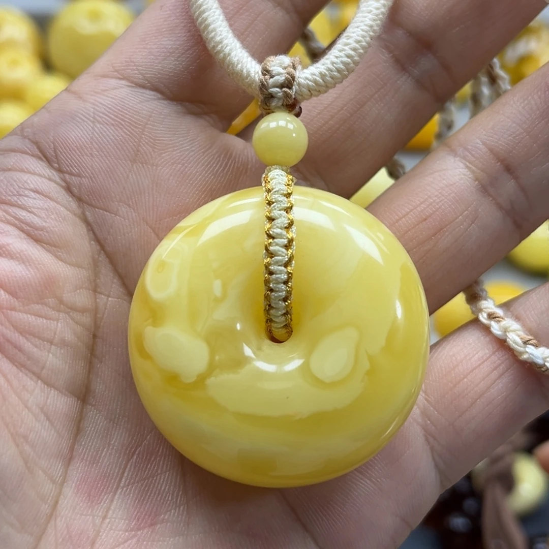 蜜蜡未镶嵌珠宝奇石