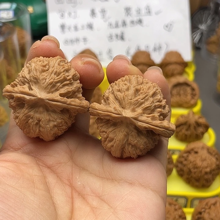 文玩核桃把件40尺全品球白白茬