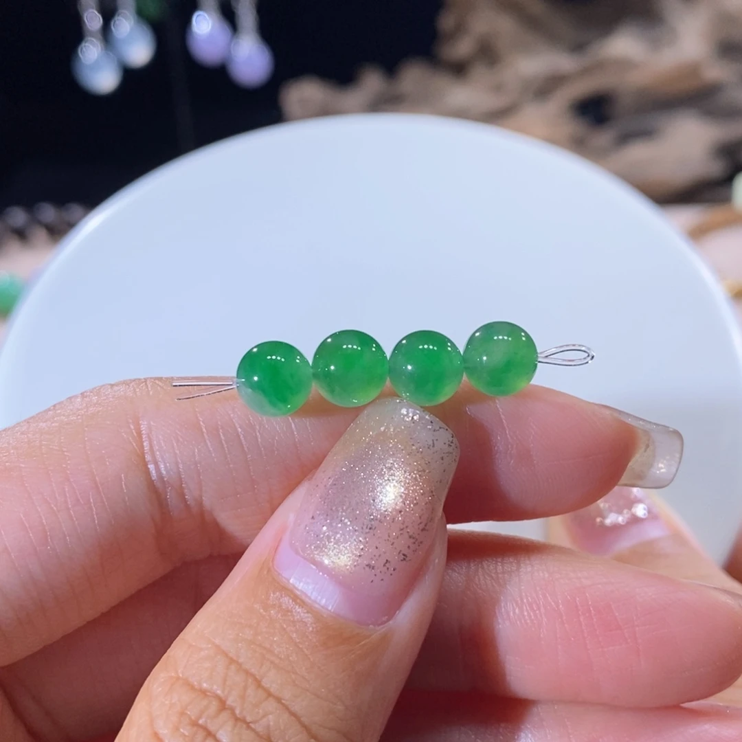 翡翠未镶嵌颈饰翡翠冰满绿圆珠7mm多样性发一