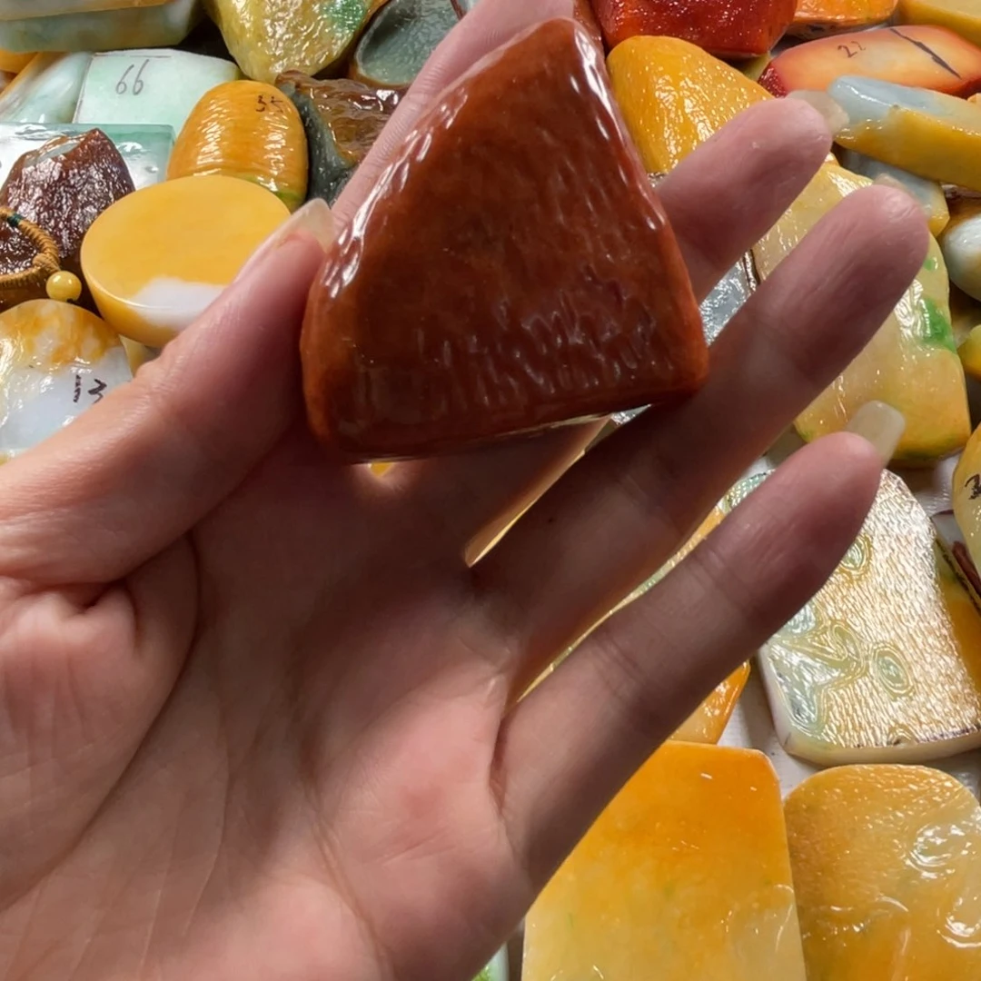 【闪购商品】颈饰未镶嵌翡翠翡翠